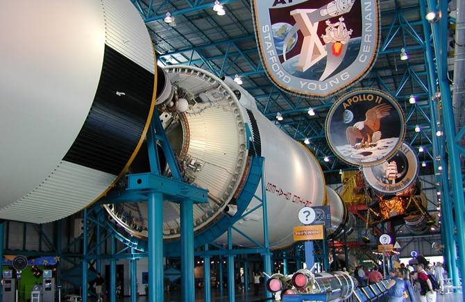 Kennedy Space Center, Saturn V Rocket Display
